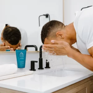 شوینده مناسب پوست چرب